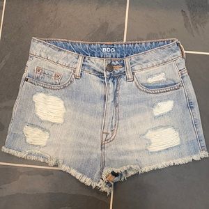 ✨BDG High Rise Dree Cheeky Shorts Sz 26✨